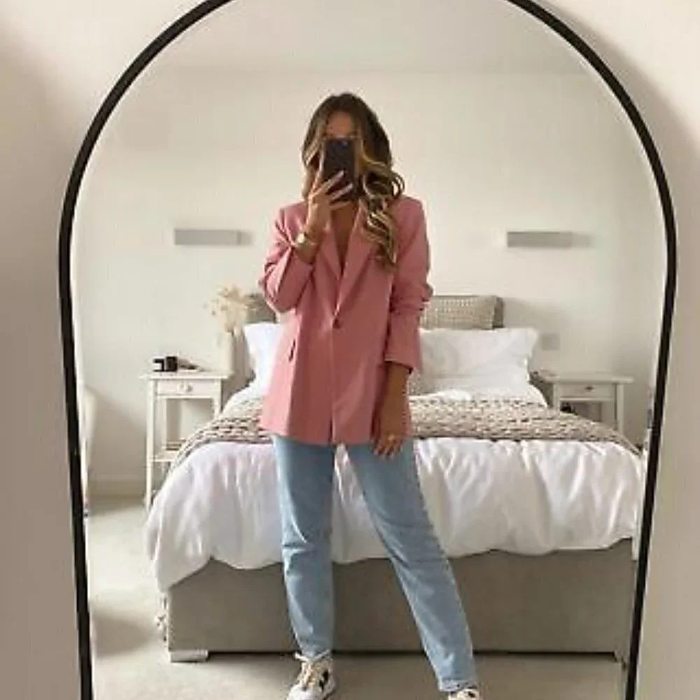 Zara | Blogger Fave! Linen Blend Strawberry Blazer